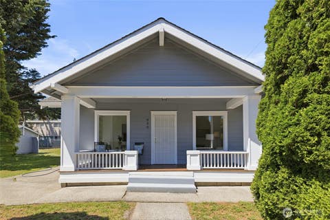 Photo of 950 I Street NE, Auburn, WA 98002 (MLS # 2542637)