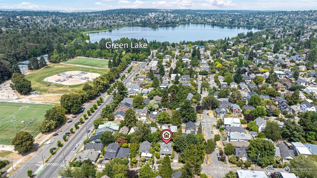 Photo of 1422 N 52nd Street, Seattle, WA 98103 (MLS # 2265531)