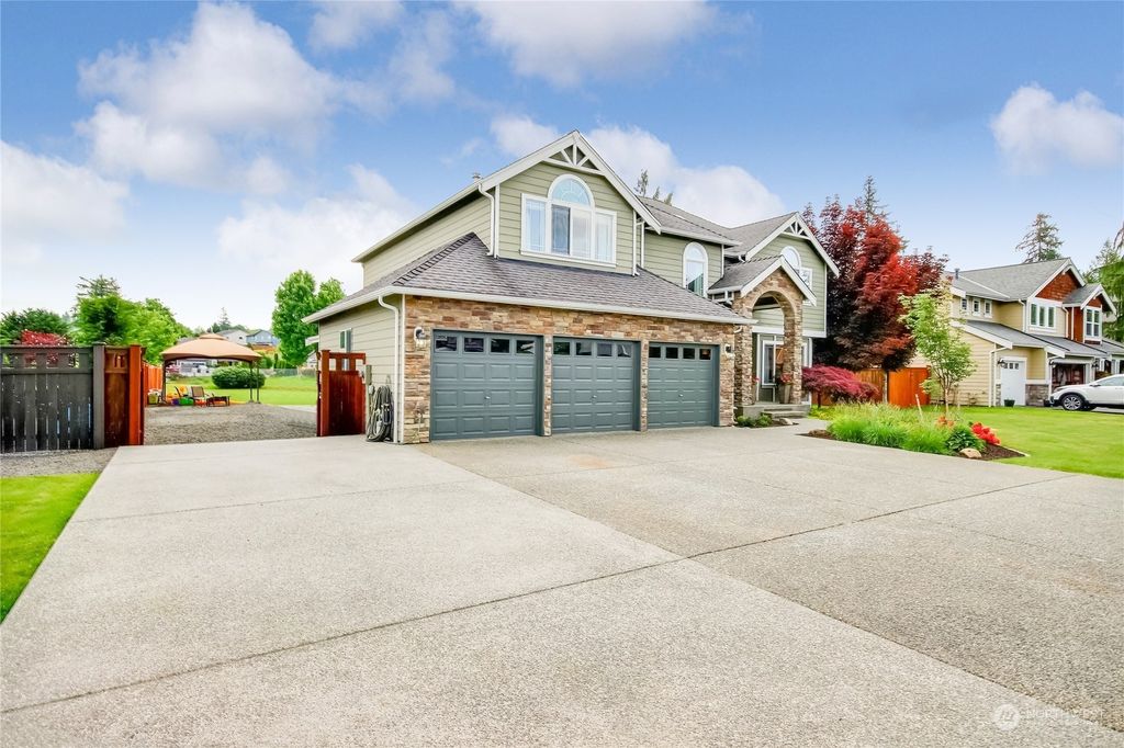 Photo of 14925 226th Avenue SE, Monroe, WA 98272 (MLS # 2071331)