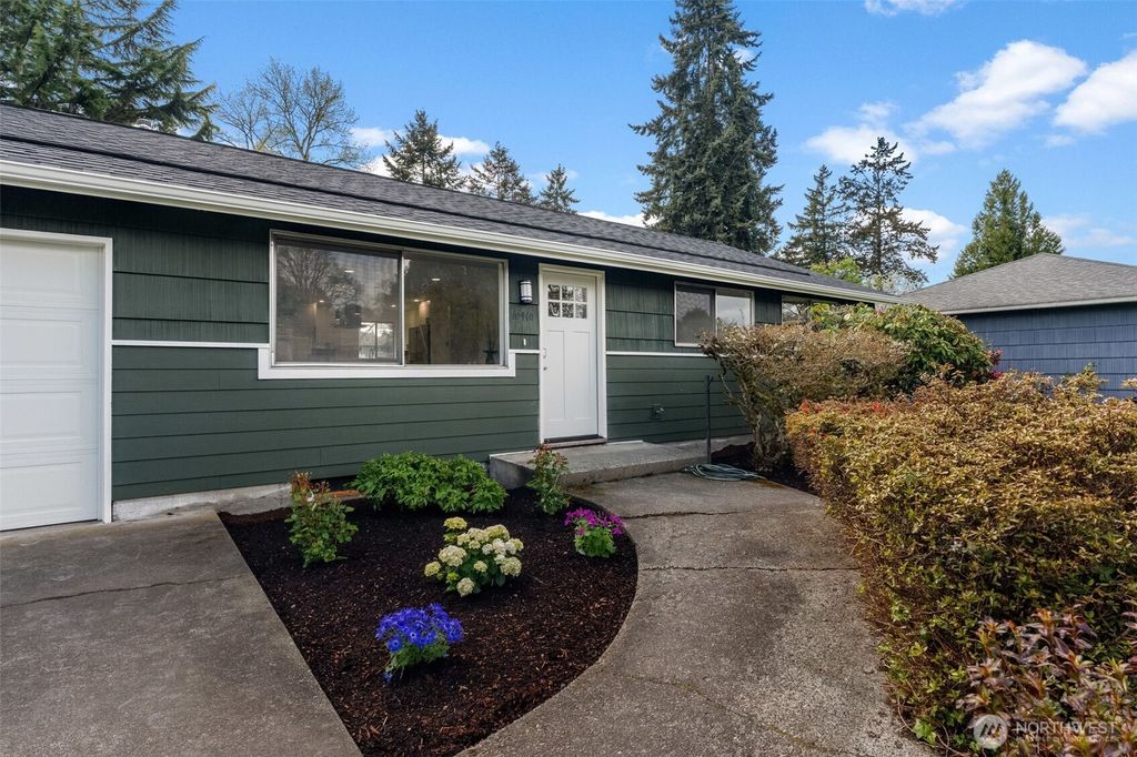 Photo of 10410 Irene Avenue SW, Lakewood, WA 98499 (MLS # 2507568)