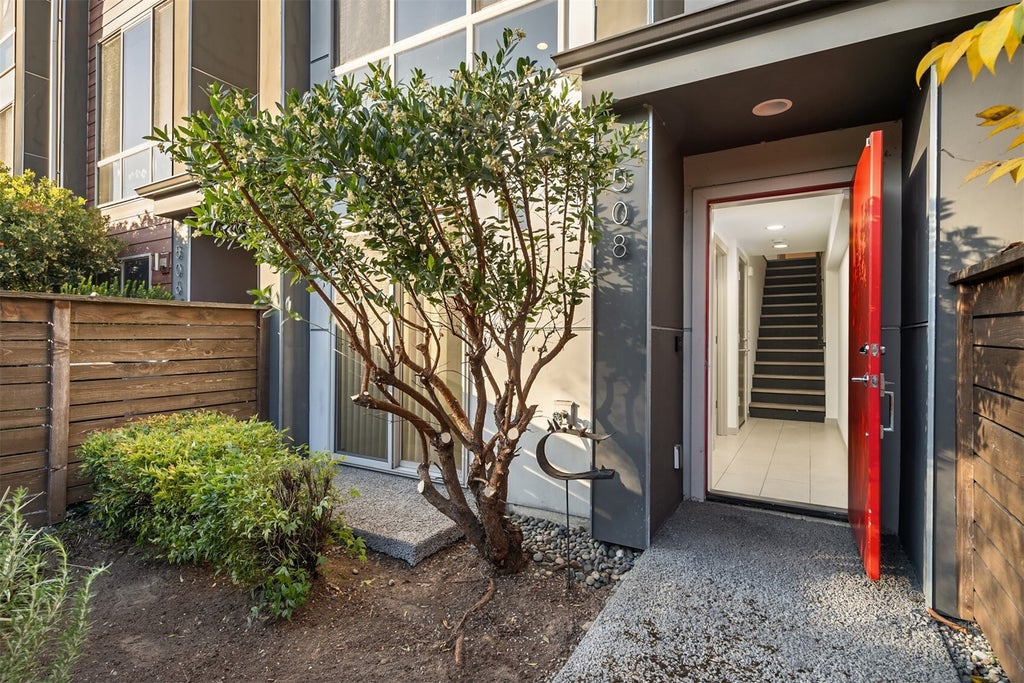 Photo of 508 N 105th Street, Seattle, WA 98133 (MLS # 2596148)