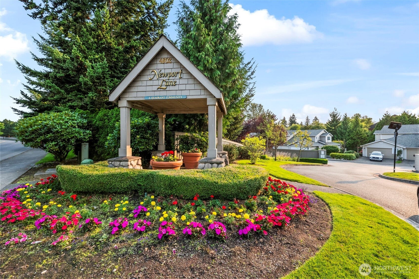 4802 Nassau Avenue NE 111