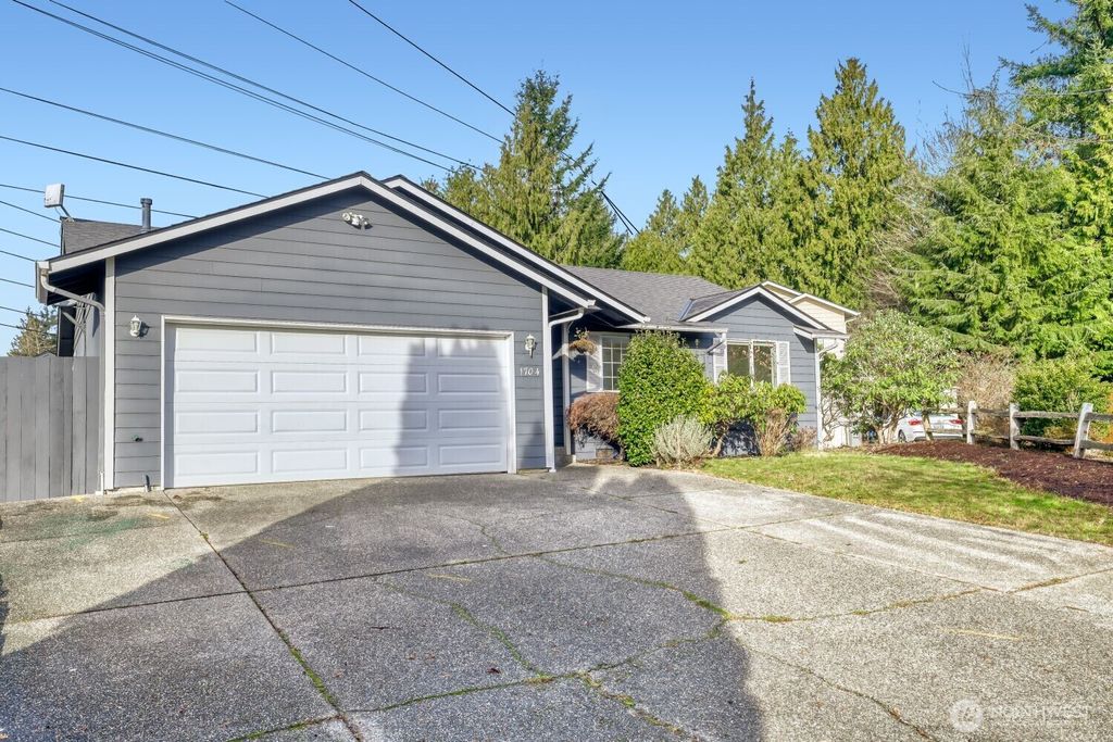 Photo of 1704 88th Drive SE, Lake Stevens, WA 98258 (MLS # 2464261)