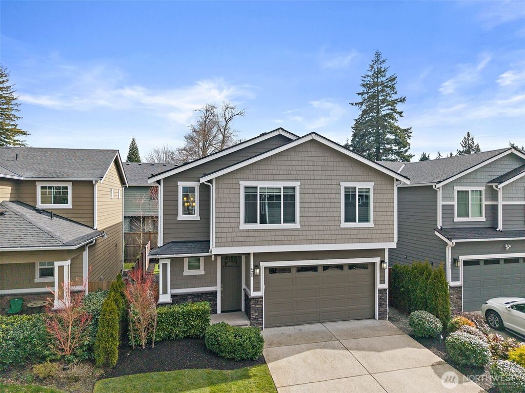 Photo of 1628 151st St SW St, Lynnwood, WA 98087 (MLS # 2347379)