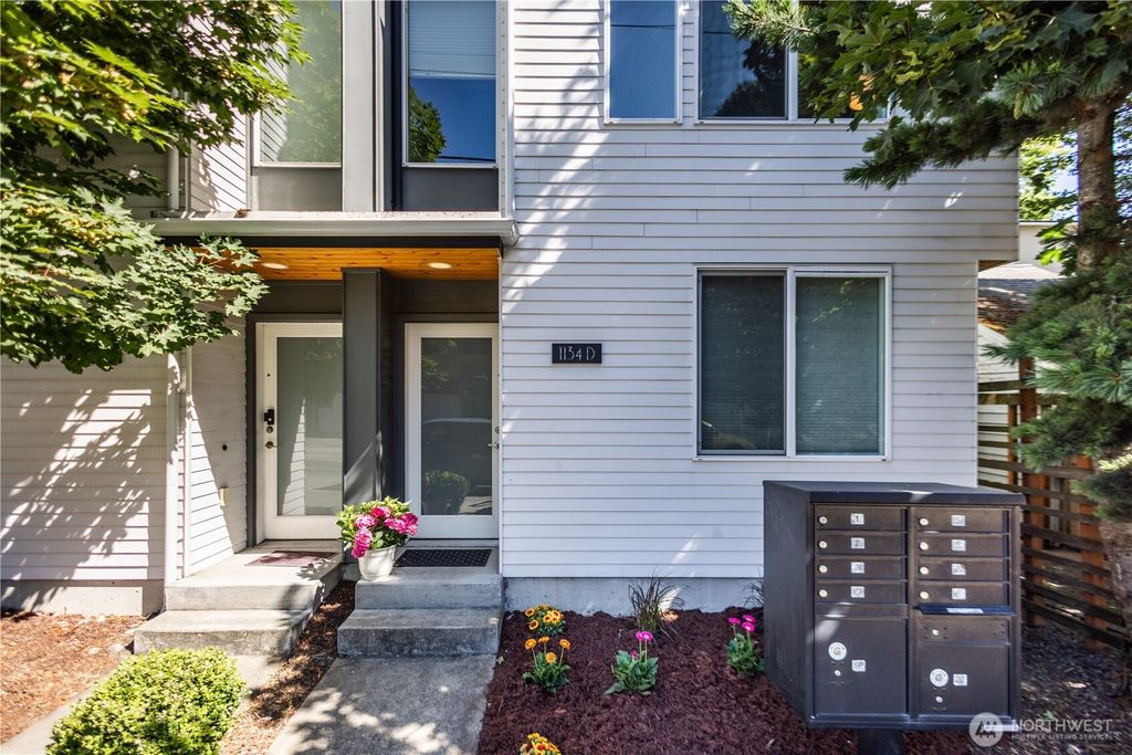 Photo of 1134 N 90 Street #D, Seattle, WA 98103 (MLS # 2408128)