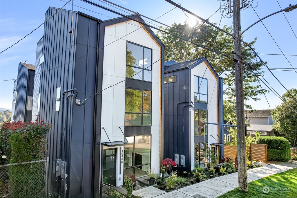 Photo of 4552 33rd Avenue S, Seattle, WA 98118 (MLS # 2191863)