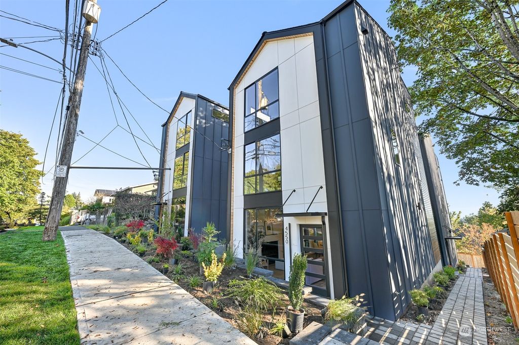 Photo of 4552 33rd Avenue S, Seattle, WA 98118 (MLS # 2191863)