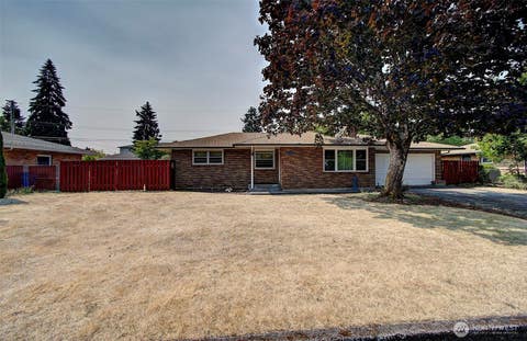 Photo of 9305 NE 6th Street, Vancouver, WA 98664 (MLS # 2564302)
