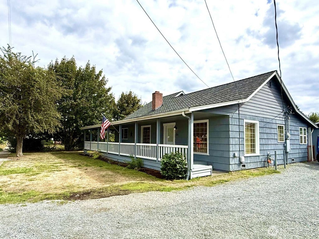 Photo of 704 Kansas Street SW, Orting, WA 98360 (MLS # 2585495)