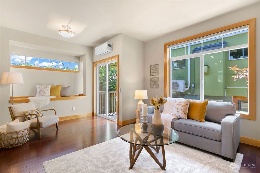 Photo of 2107 S Washington Street, Seattle, WA 98144 (MLS # 2136961)