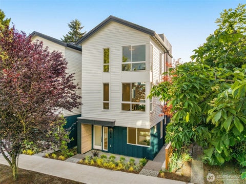 Photo of 823 A 17th Avenue, Seattle, WA 98144 (MLS # 2533217)