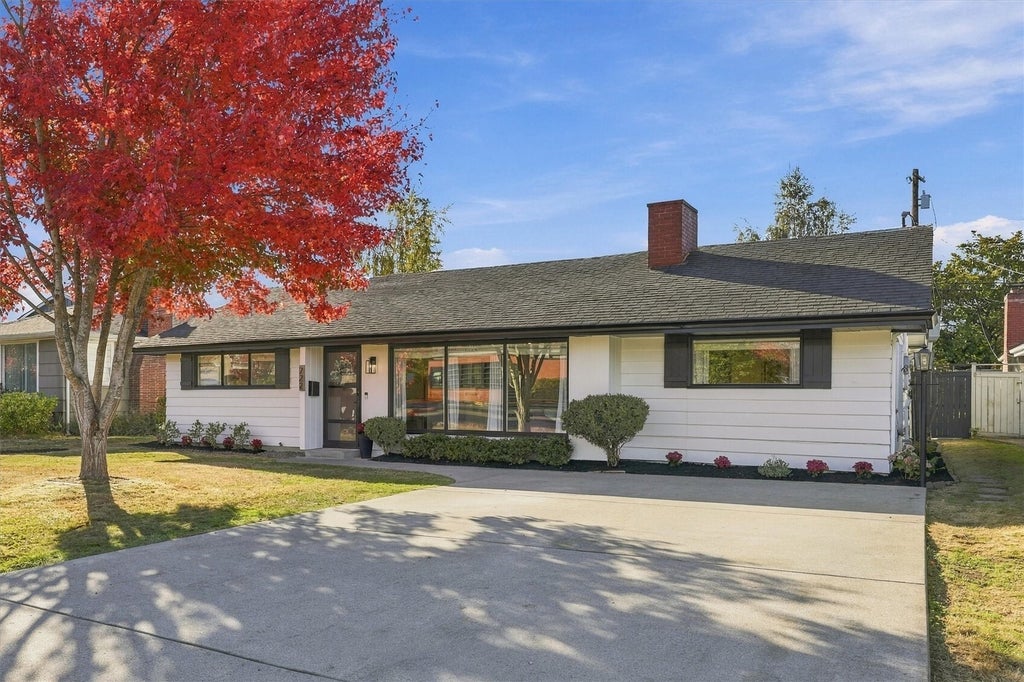 Photo of 722 Wetmore Avenue, Everett, WA 98201 (MLS # 2597447)