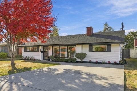 Photo of 722 Wetmore Avenue, Everett, WA 98201 (MLS # 2597447)