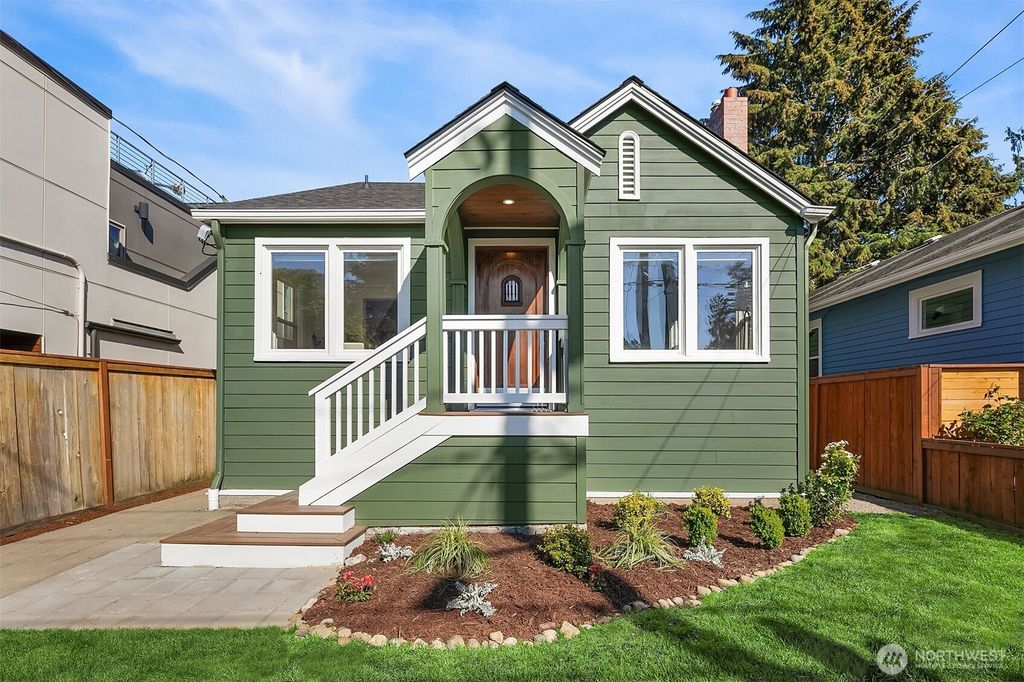 Photo of 3038 39th Avenue SW, Seattle, WA 98116 (MLS # 2364719)