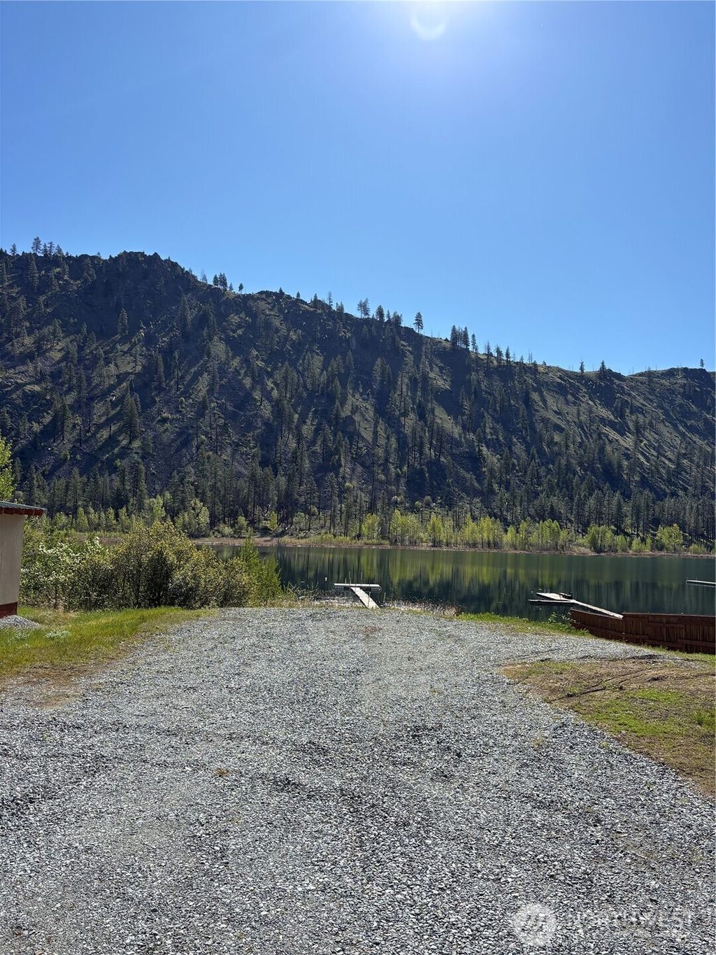 Photo of 3 Fawn Road, Pateros, WA 98846 (MLS # 2507990)