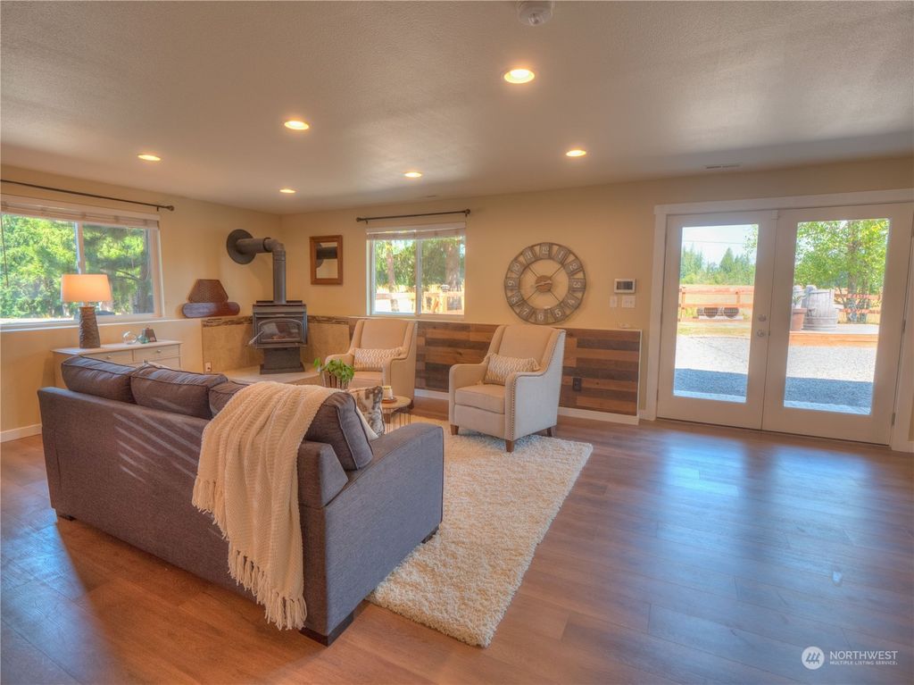 Photo of 27805 SE 392nd Street, Enumclaw, WA 98022 (MLS # 2142049)