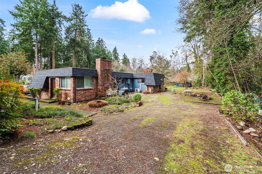 Photo of 1101 152nd Street S, Spanaway, WA 98387 (MLS # 2465818)