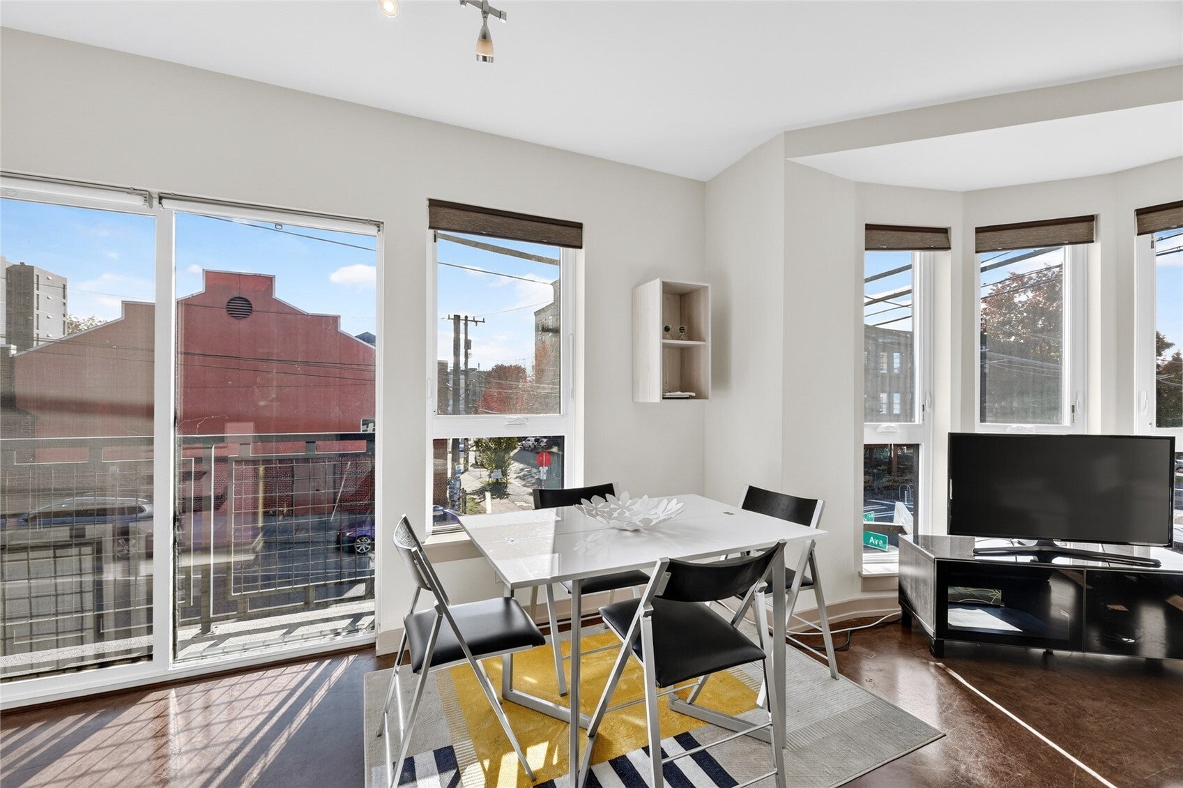 1410 E Pine Street W120