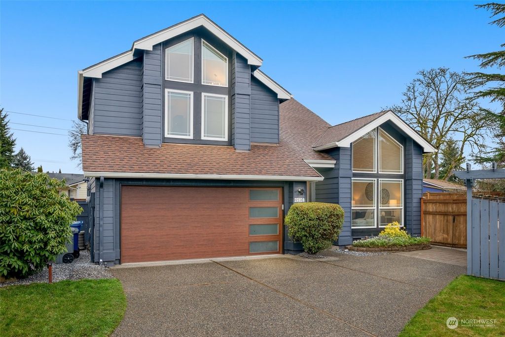 Photo of 27320 140th Court SE, Kent, WA 98042 (MLS # 2203836)