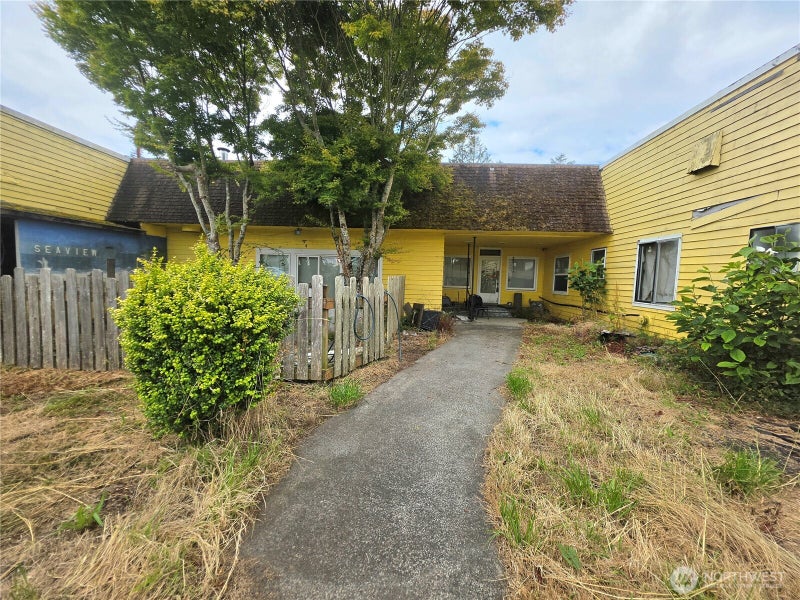 3815 L Place