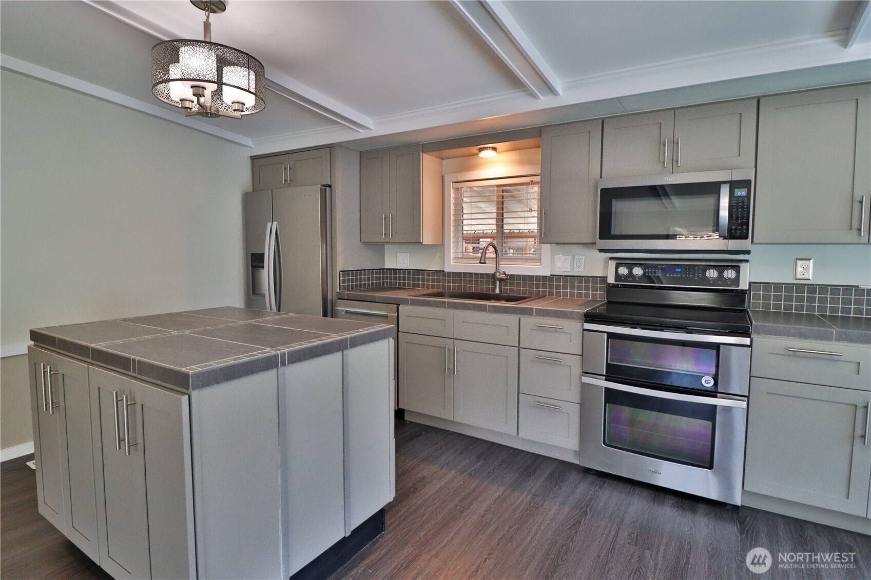 2500 S 370 Street 12