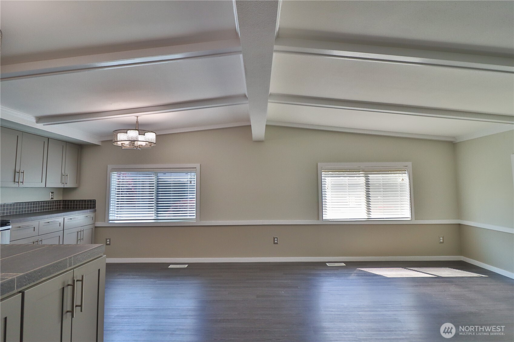 2500 S 370 Street 12