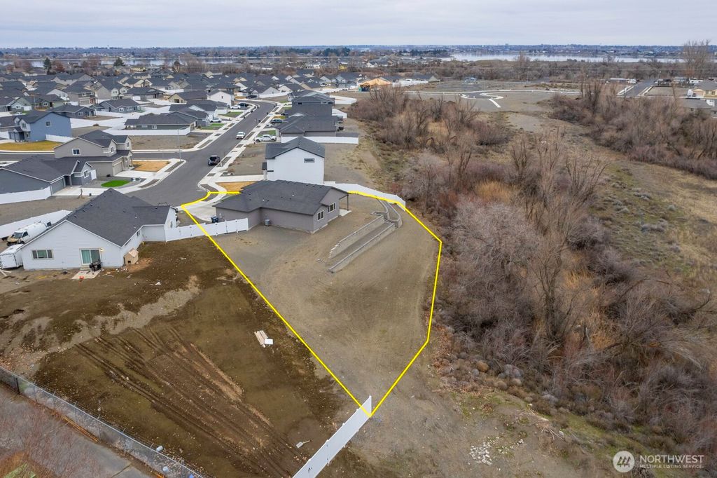 Photo of 485 N Ruddy Street, Moses Lake, WA 98837 (MLS # 2471632)