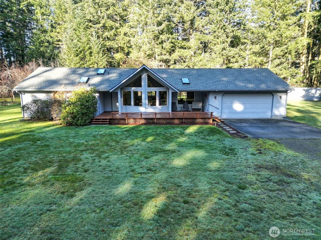 Photo of 464 Stillmeadow Rd Rd, Coupeville, WA 98239 (MLS # 2469362)