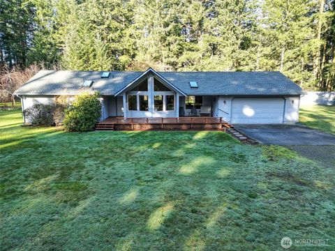 Photo of 464 Stillmeadow Rd Rd, Coupeville, WA 98239 (MLS # 2469362)