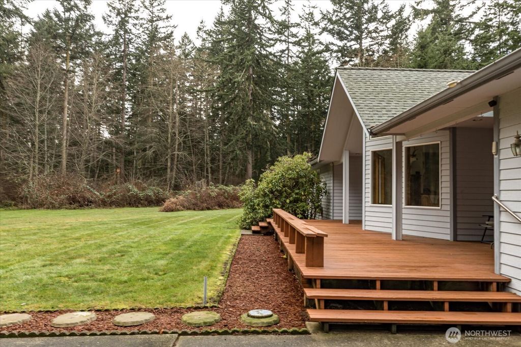 Photo of 464 Stillmeadow Rd Rd, Coupeville, WA 98239 (MLS # 2469362)