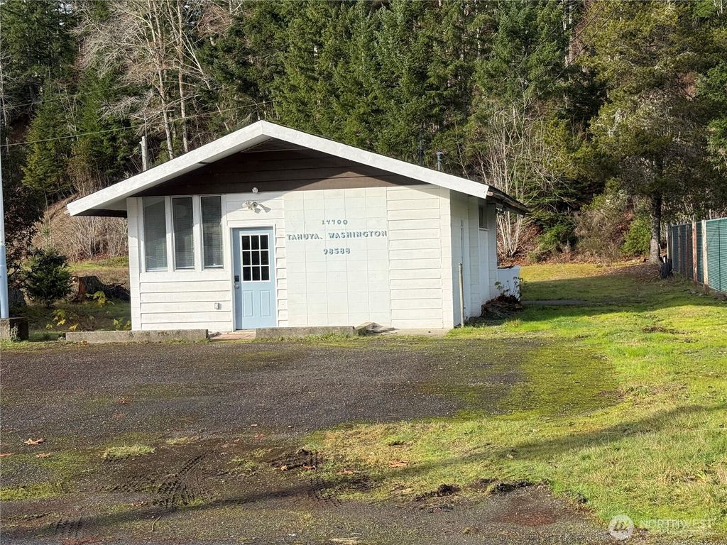 Photo of 14900 NE North Shore Road, Tahuya, WA 98588 (MLS # 2466953)