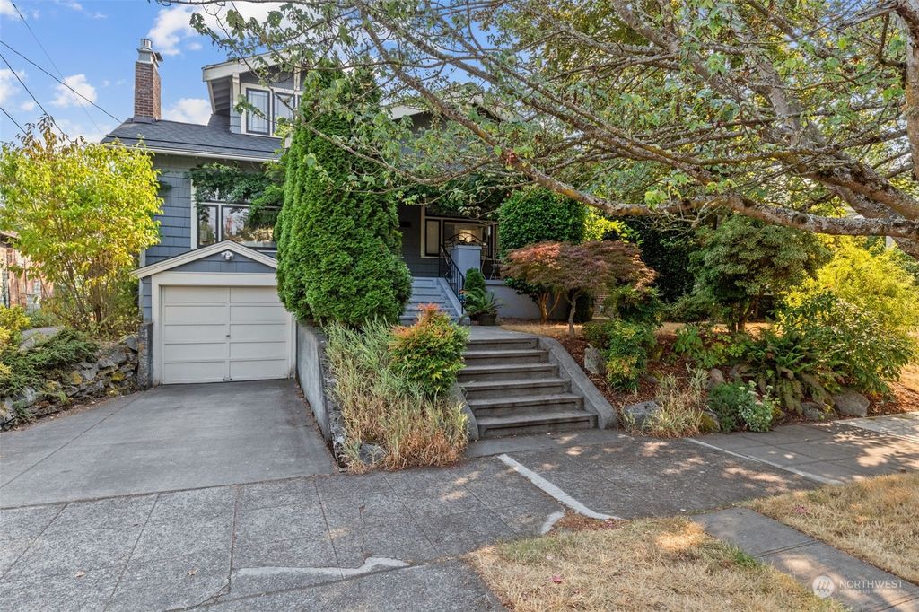Photo of 1023 NE 62nd Street, Seattle, WA 98115 (MLS # 2153592)