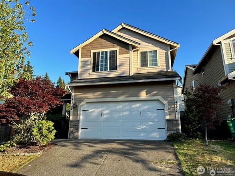 Photo of 14737 SE 189th Place, Renton, WA 98058 (MLS # 2444661)