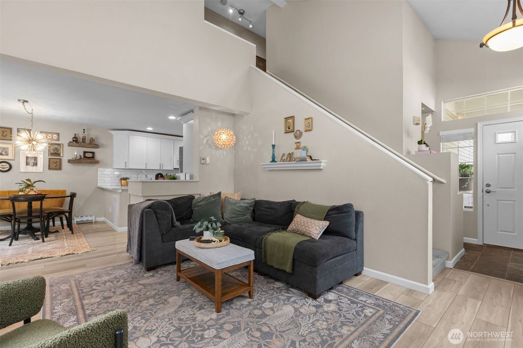 Photo of 19120 110th Place SE, Renton, WA 98055 (MLS # 2374273)