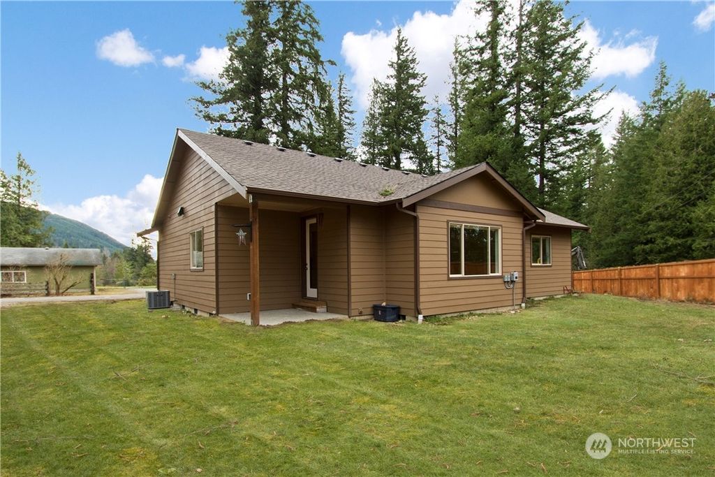 Photo of 34908 SE 257th Street, Ravensdale, WA 98051 (MLS # 2149981)