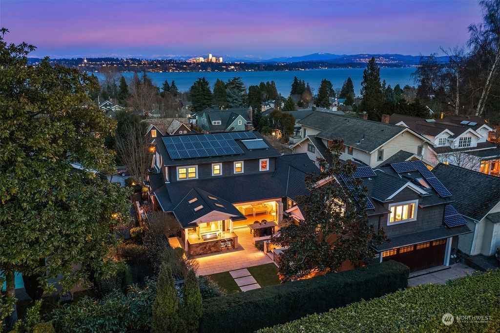 Photo of 1427 39th Avenue E, Seattle, WA 98112 (MLS # 2040338)