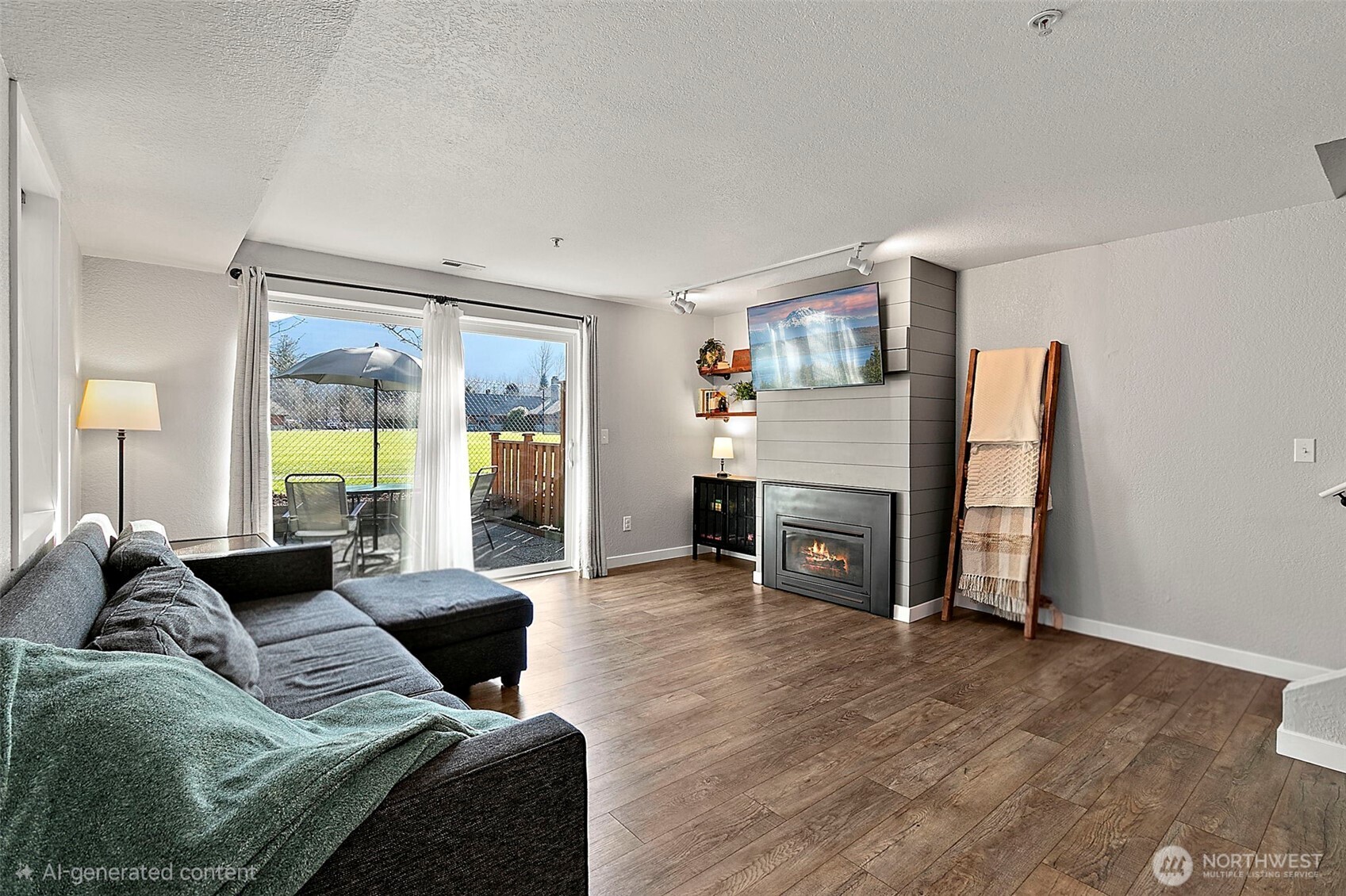 315 E Park Street A20