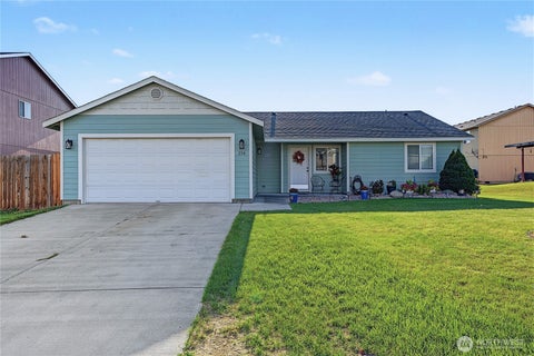 Photo of 216 N Tamer Lane, Moses Lake, WA 98837 (MLS # 2584288)
