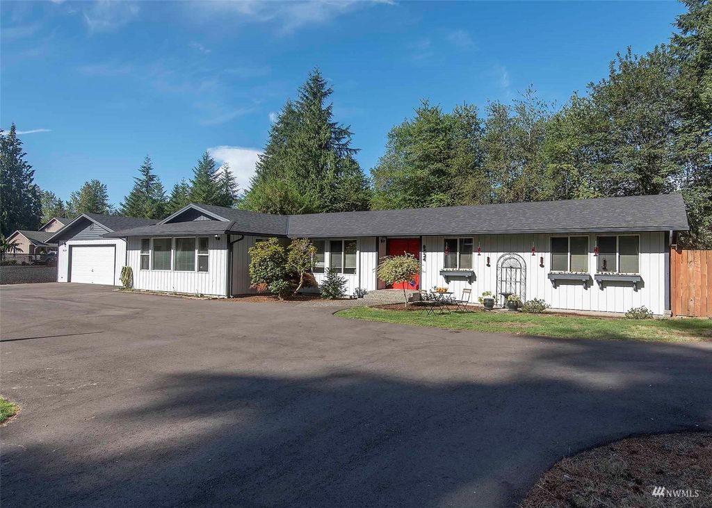 Photo of 8324 158th Drive SE, Lake Stevens, WA 98258 (MLS # 1986284)