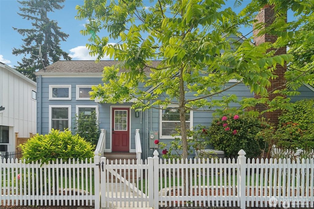 Photo of 603 NW 52nd Street, Seattle, WA 98107 (MLS # 2395721)