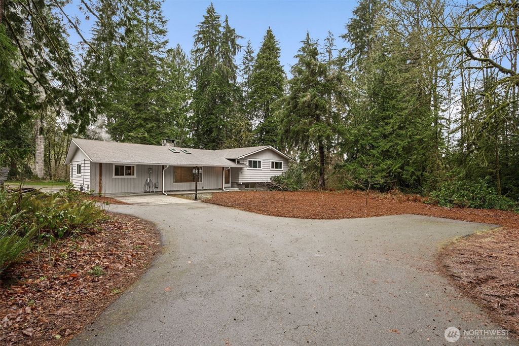 Photo of 6525 Lazy Street SW, Tumwater, WA 98512 (MLS # 2474687)