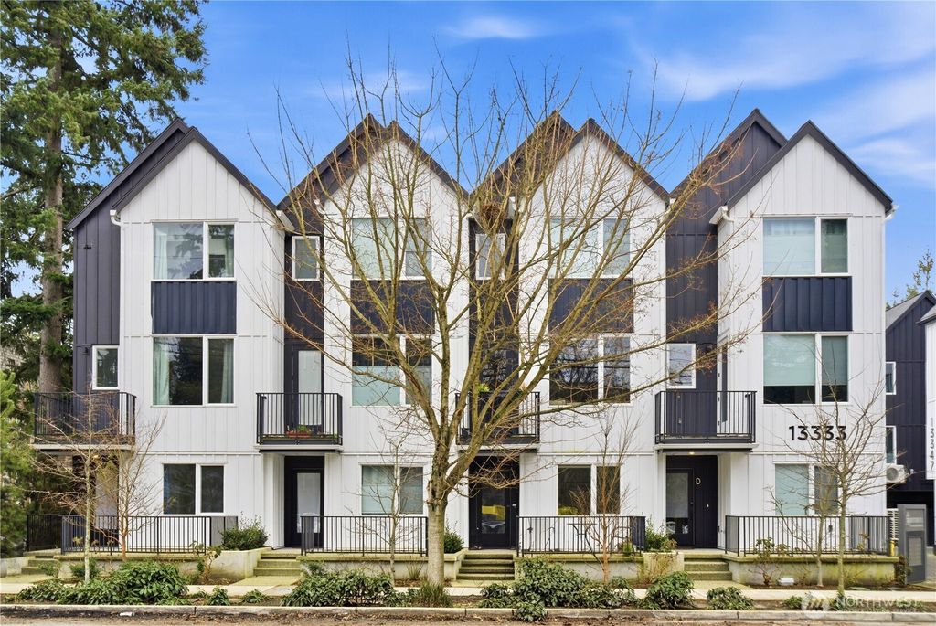 Photo of 13333 Greenwood Avenue N #A, Seattle, WA 98133 (MLS # 2487683)