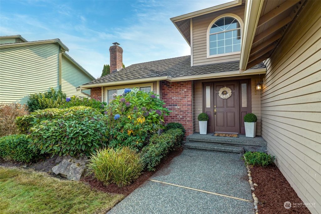 Photo of 12463 NE 164th Street, Woodinville, WA 98072 (MLS # 2009487)