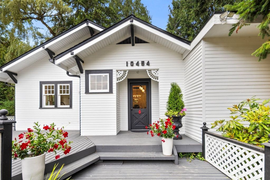 Photo of 10454 Forbes Creek Drive, Kirkland, WA 98033 (MLS # 2429204)