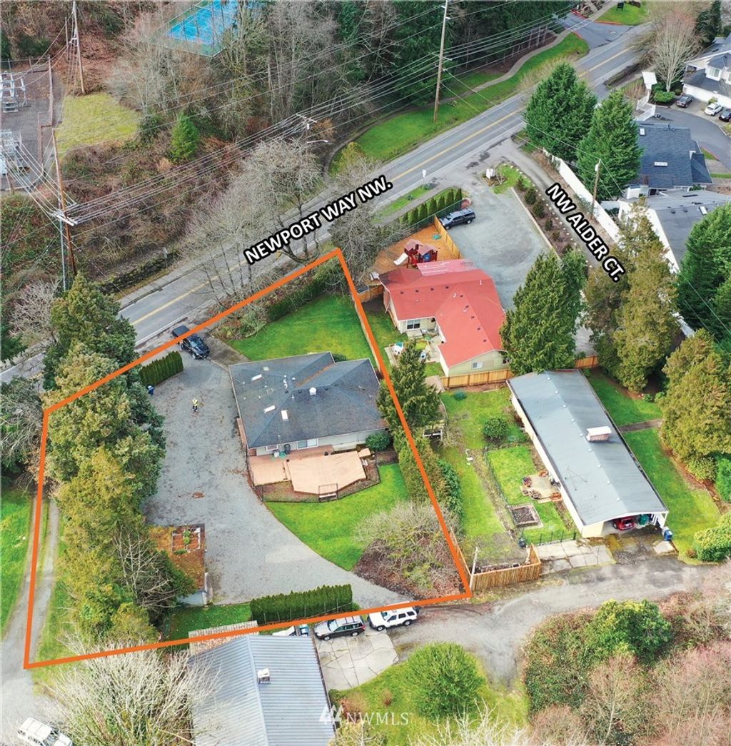 Photo of 60 Newport Way NW, Issaquah, WA 98027 (MLS # 1892228)