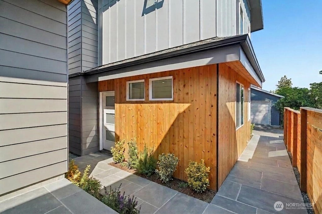 Photo of 5042 35th Avenue NE, Seattle, WA 98105 (MLS # 2574284)