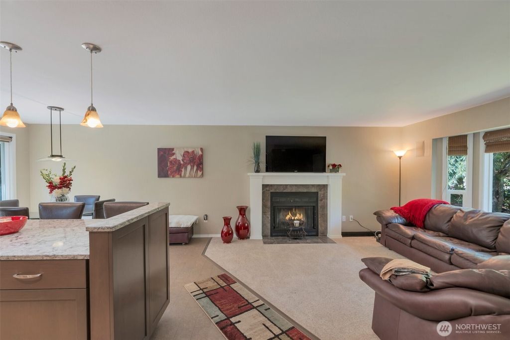 Photo of 630 Mount Logan Drive SW, Issaquah, WA 98027 (MLS # 2375491)
