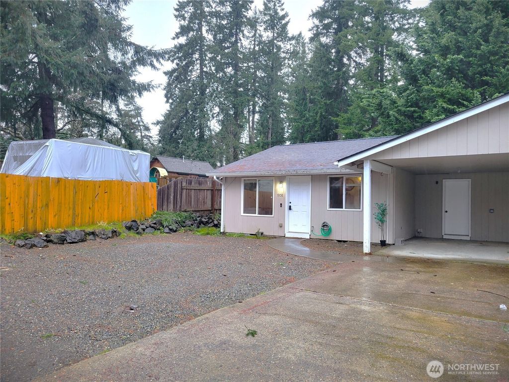 Photo of 1908 12th Ave Ave SW, Olympia, WA 98502 (MLS # 2463270)