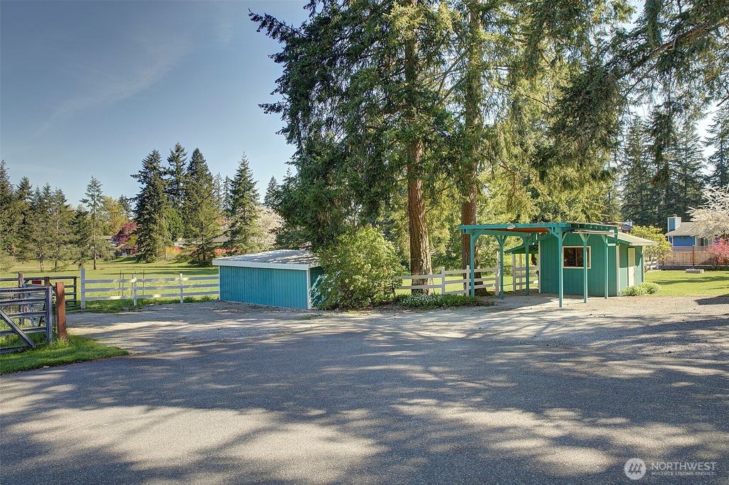 Photo of 26612 167th Place SE, Covington, WA 98042 (MLS # 2356097)