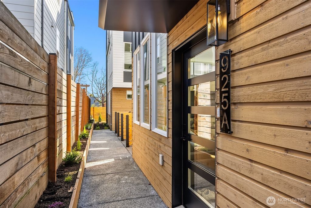 Photo of 925 NW 56th Street #A, Seattle, WA 98107 (MLS # 2358945)